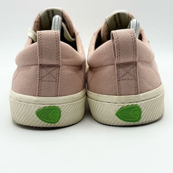 Cariuma OCA Low Rose Canvas Sneaker - Womens 12 - Picture 4 of 10